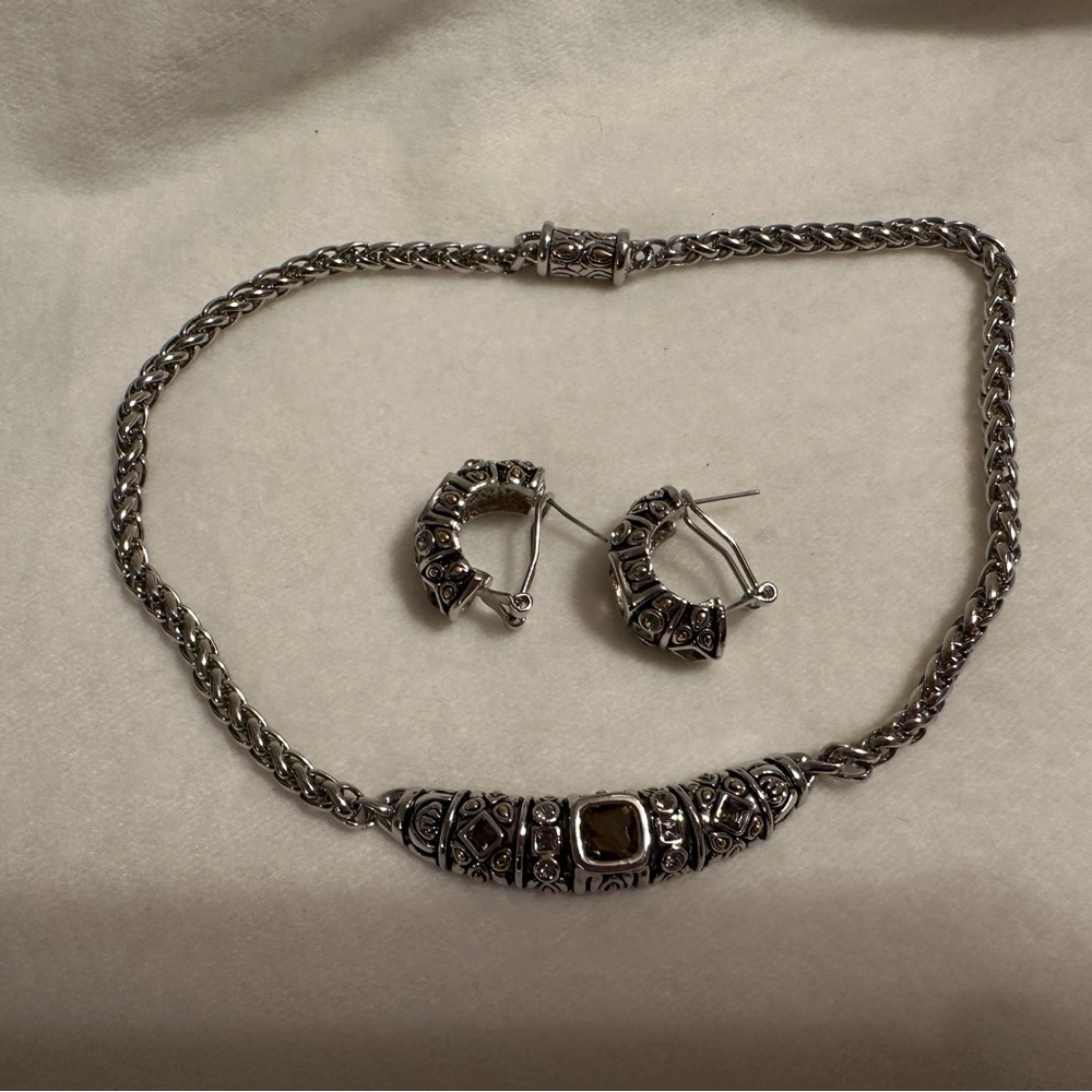 Elegant Silver Jewelry Set